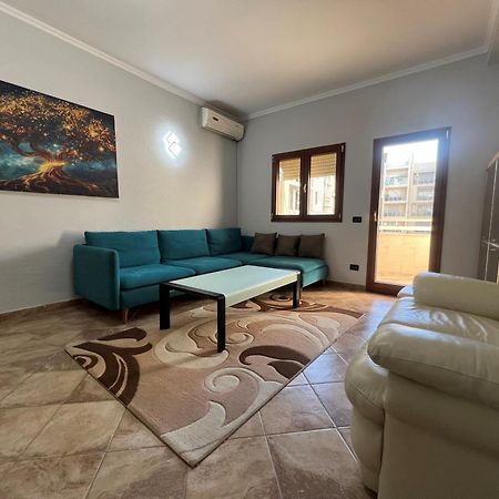 Elly Apartment ドゥラス エクステリア 写真