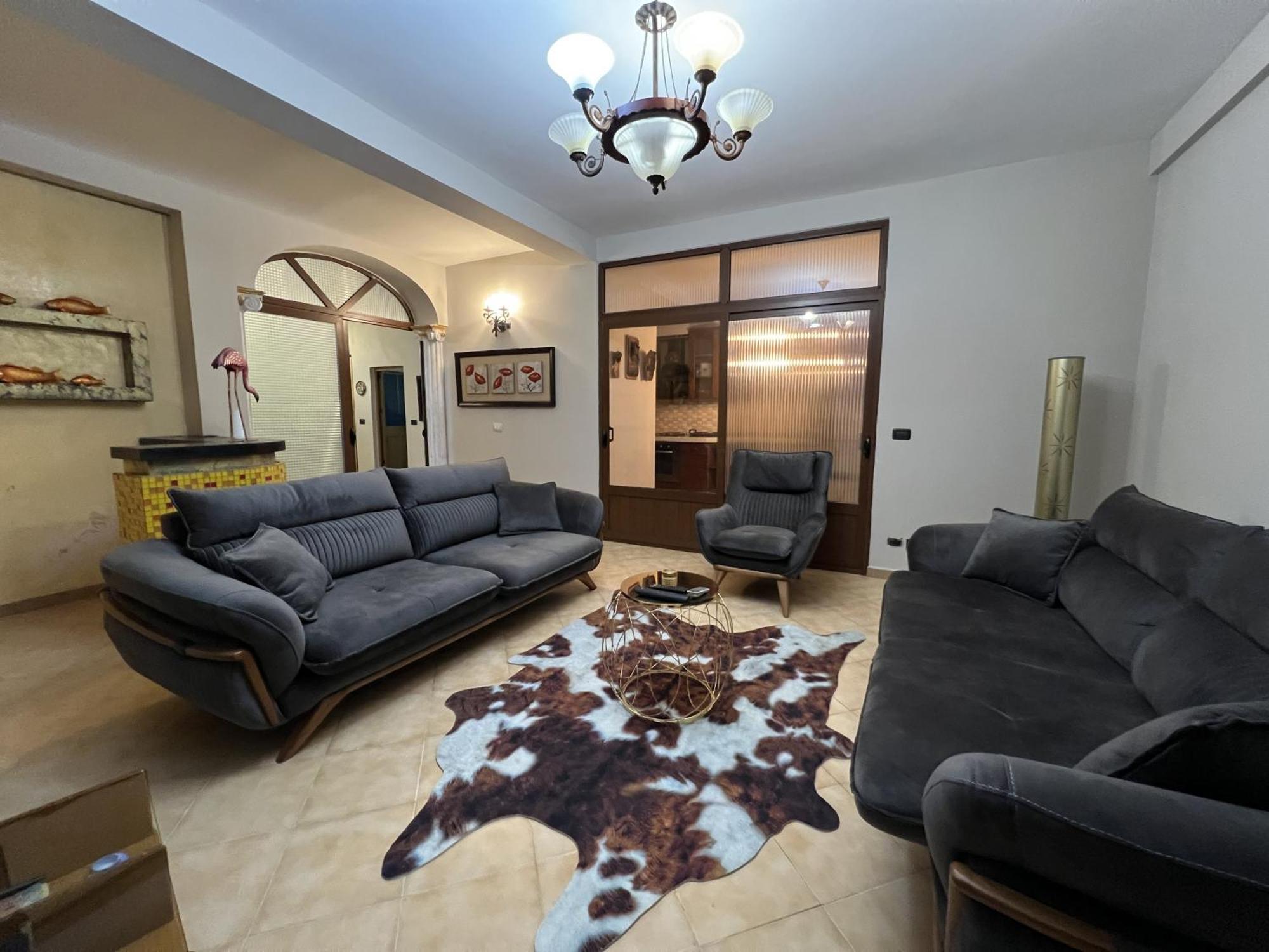 Elly Apartment ドゥラス エクステリア 写真